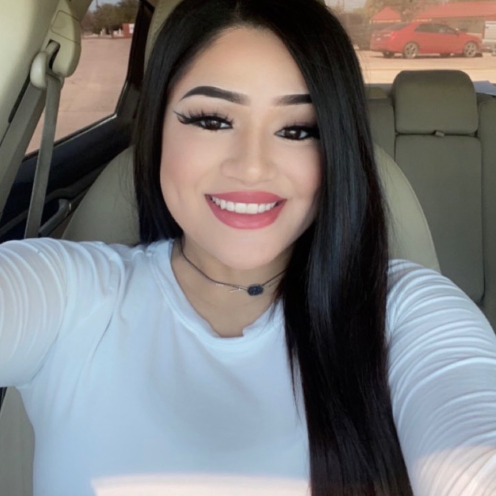 Meet your Posher, Alondra